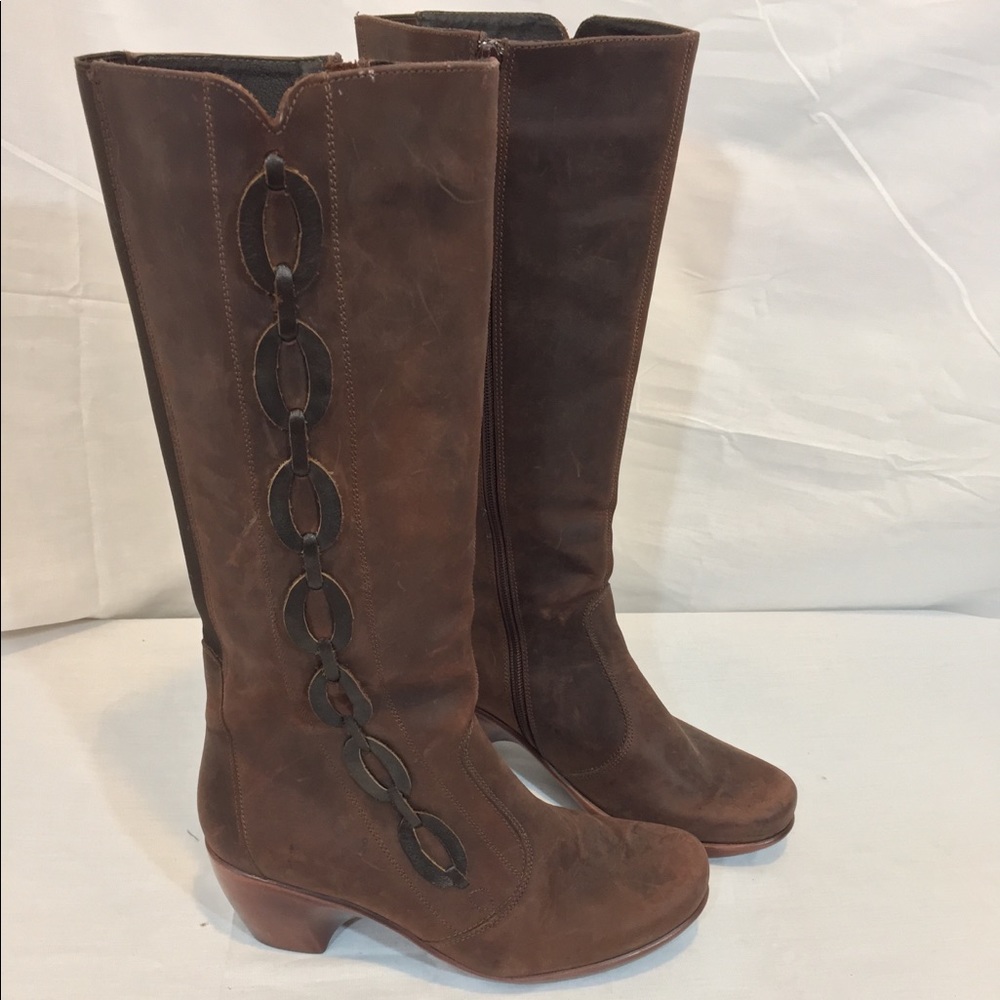 NWOB Naot Boots 9.5 EU 40